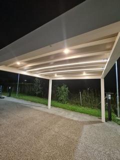 Pergola retraibile Gemini con illuminazione a led